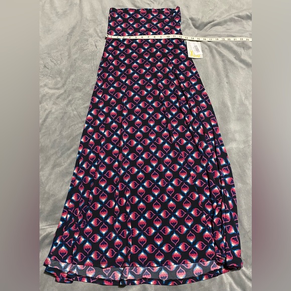 CLOSET CLEAR OUT ON ALL LULAROE MAKE AN OFFER BUNDLE NWT XXS HIGH WAIST STRETCHY - Picture 1 of 11